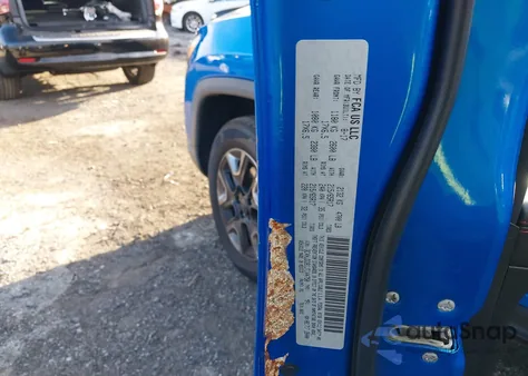 2018 Jeep Compass Trailhawk 4X4 z USA, uszkodzony, nr VIN 3C4NJDDB1JT144750